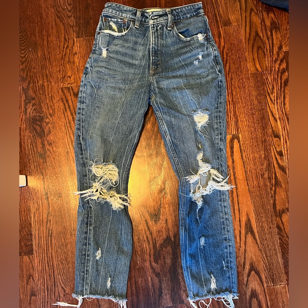 Abercrombie and Fitch High Rise Mom Jeans